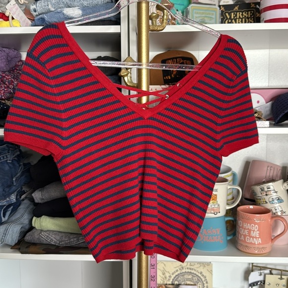 NWOT BDG Urban Outfitters Harley Lace Up Sweater Top - Picture 4 of 4